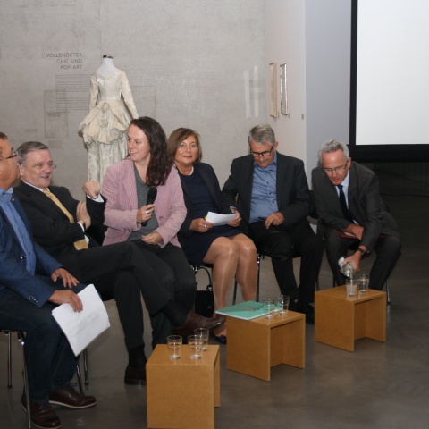 The panel (f.l.t.r.): Dr. Hansjörg Thomae, Robert Mayr, Dr. Barbara Martin, Ines Dietze, Klaus Denk und Andreas Hesky.